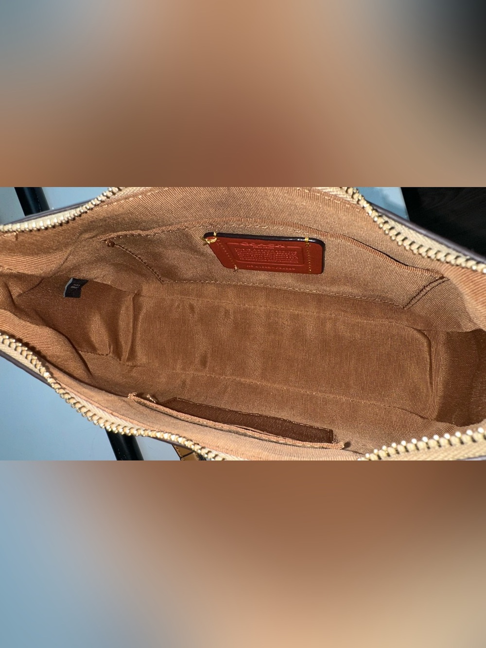 Coach Teri 2018 Shoulder Bag in Signature Canvas with Crossbody Strap - Picture 6 of 9